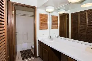 Park Avenue Condominiums-1