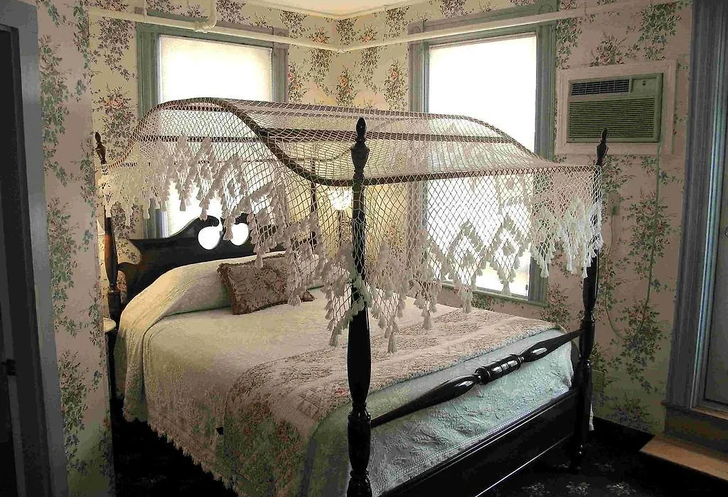 Castlemaine Inn-1