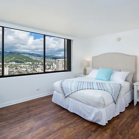 Waikiki Penthouse @ The Monarch Hotel-2