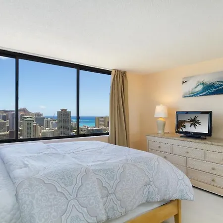 2 Bedroom Penthouse W/Ocean Views-2