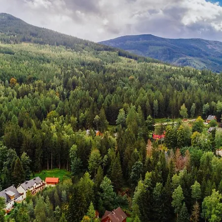 Willa Izbica Karpacz Parking, Jacuzzi, Sauna Gratis-3