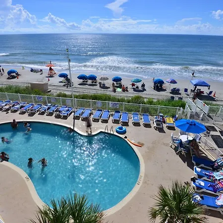 Deluxe Ocean Front One Bedroom Suite In Sandy Beach Resort-2