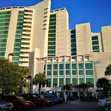 Deluxe Ocean Front One Bedroom Suite In Sandy Beach Resort-3
