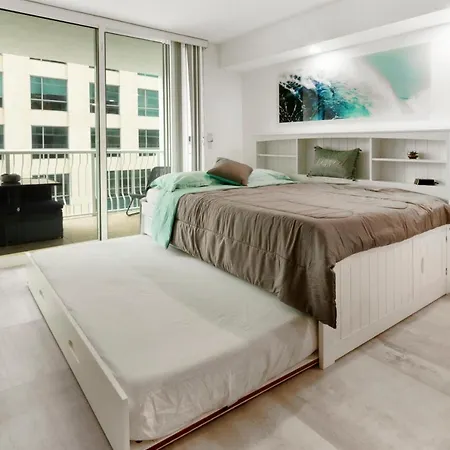 Elite Brickell Studio On The Bay-3