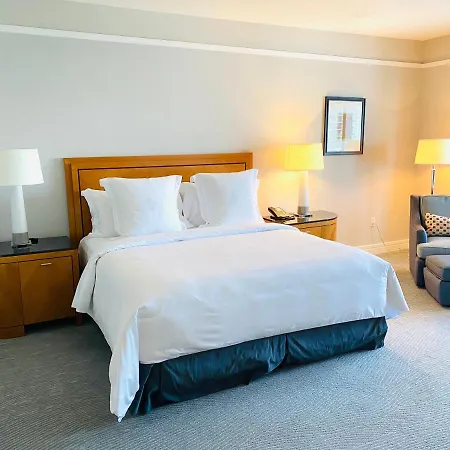 Private Condo Hotel At Four Seasons Brickell-2