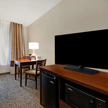 Comfort Inn & Suites Wilton-2