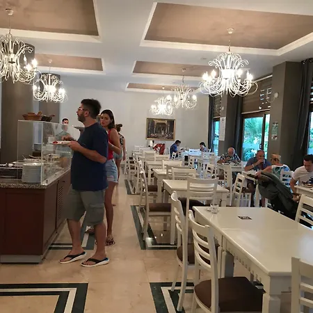 My Dream Hotel-2