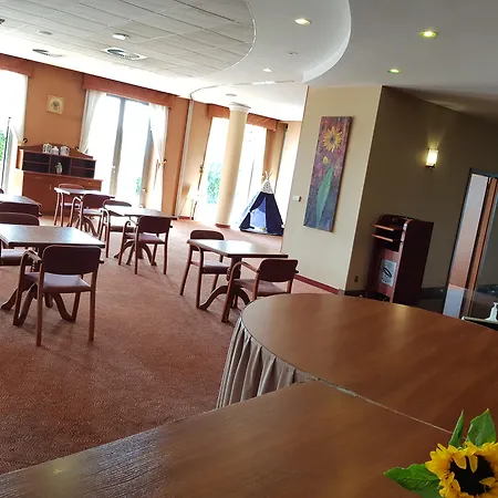 Hotel Sympozjum & Spa-3