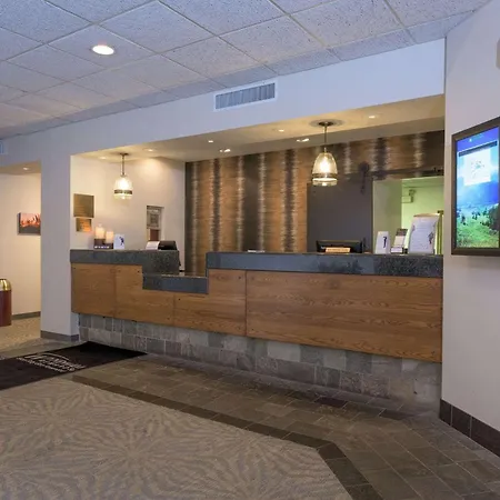 Ramada By Wyndham Boise-3