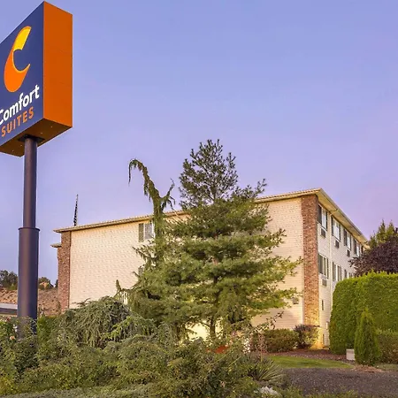 Comfort Suites Yakima-2