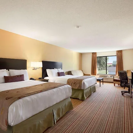 Ramada By Wyndham Wisconsin Dells I-90-2