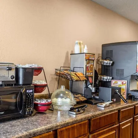 Econo Lodge Meridian South-2