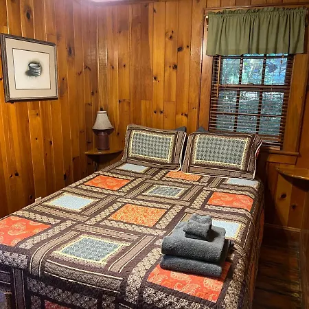 Cozy Cabin Pet Friendly ADA Compatible-3