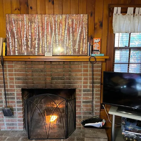 Cozy Cabin Pet Friendly ADA Compatible-2