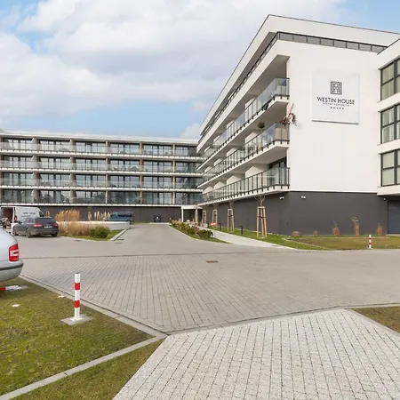 Westin House Resort Apartment Kołobrzeg by Noclegi Renters-3