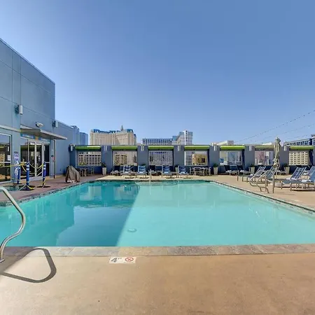 Ultimate Las Vegas Getaway One Bedroom Suite With Balcony, Kitchen, Gym, Pool & Free Parking-3