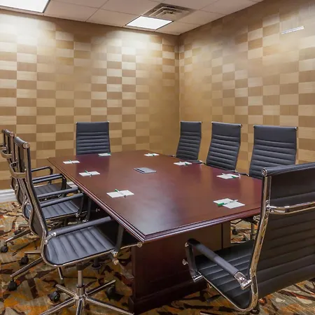 Holiday Inn Hotel & Suites Oklahoma City North By Ihg-2