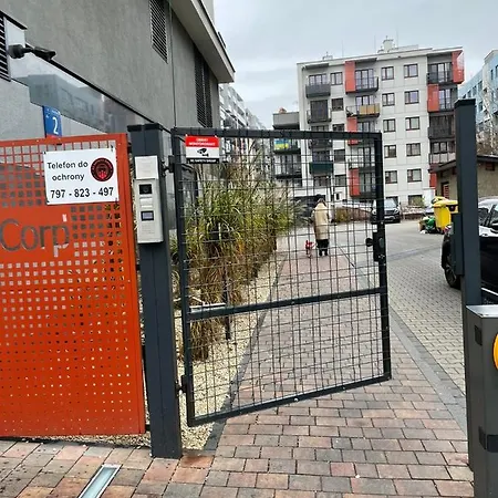 Cybernetyki2 Street Inn Near Airport-3