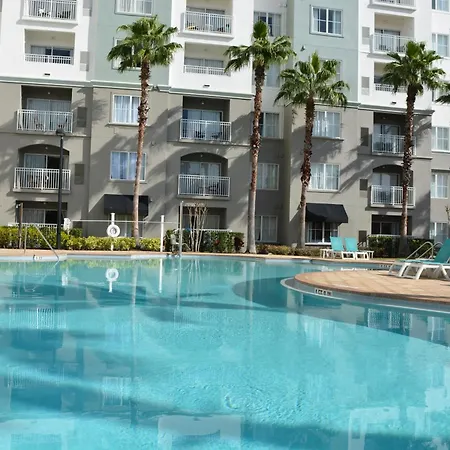 The Point Hotel & Suites Universal-2