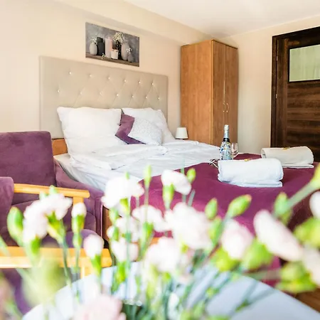 ReveliQa - pokoje gościnne i apartamenty-3