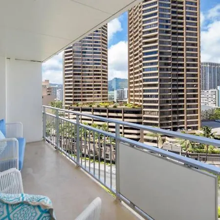 Ilikai'S Best Beach Front Executive Suite-3