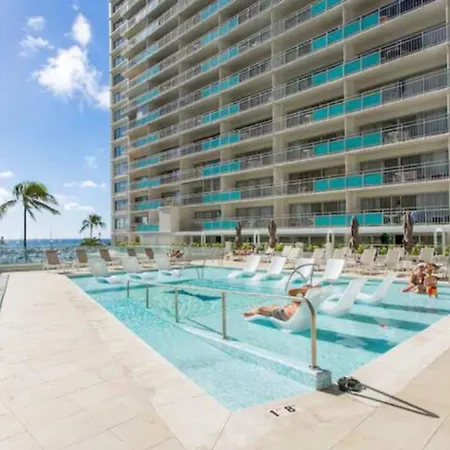 Ilikai'S Best Beach Front Executive Suite-2