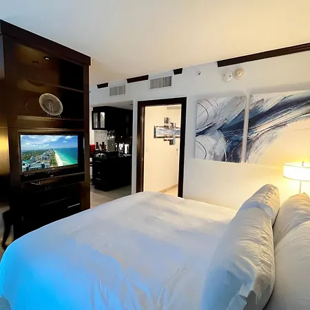 Boutique Suites 3 Min Walk To Beach-3