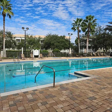 Endearing Private Bedroom In Shared House In Reunion Resort-3