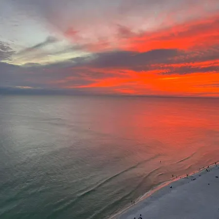 OCEAN FRONT CONDO w INCREDIBLE VIEWS-3