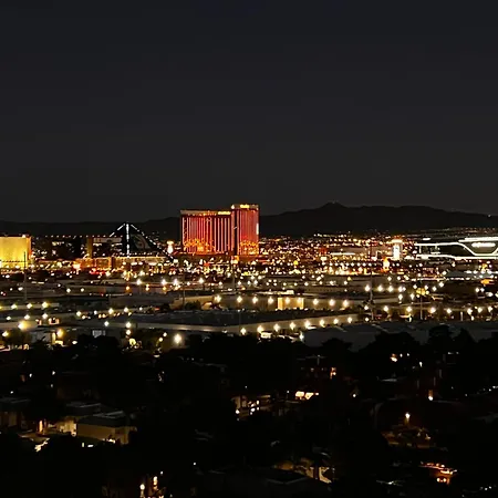 Luxe Condo Balcony Strip View No Resort Fee-2