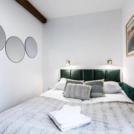Aparthotel Lucylla-2