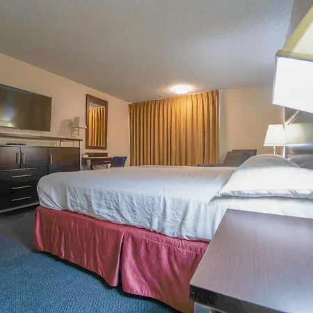 Royal Plaza Inn-3