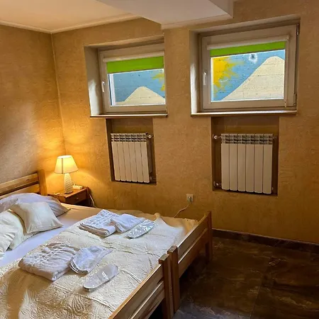 Pokoje Sunshine World Suites-3