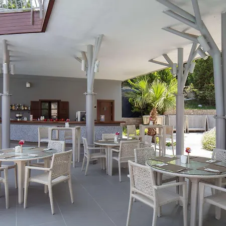 Doubletree By Hilton Kusadasi-2