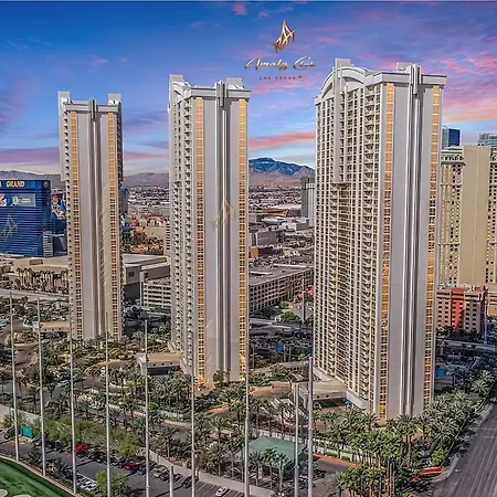 Amalz Suites Collection At Mgm Signature !-3