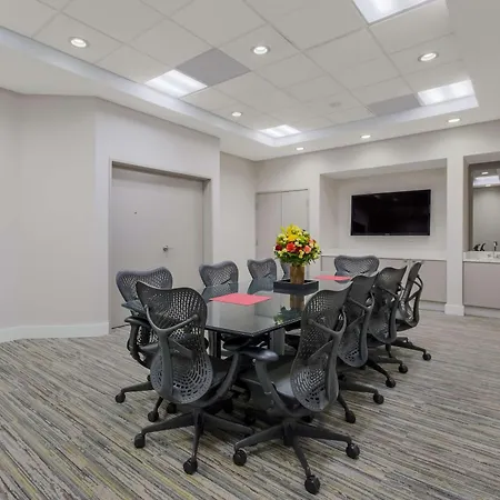 Hilton Garden Inn Oklahoma City Midtown-3