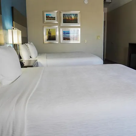 La Quinta By Wyndham Phoenix I-10 West-3