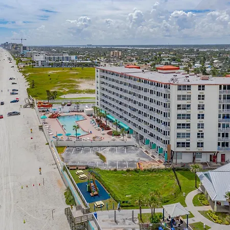 Harbour Beach Resort - Direct Oceanfront, Private Balcony !-2