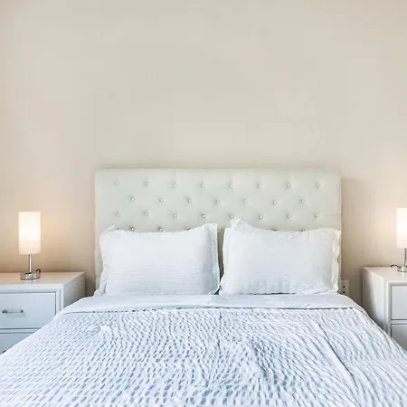Luxury 2 Bedroom 2 Bathroom With Fitness Center And Pool-2