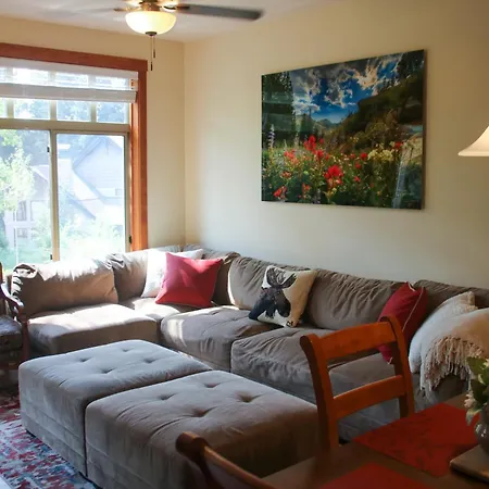 Deluxe Solitude Mountain Ski In-Out 2Bd-2Ba Condo-3