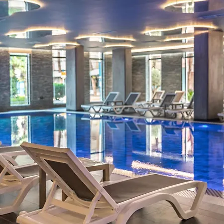 Fafa Premium Hotel & Spa-3