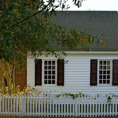 Colonial Houses, An Official Colonial Williamsburg Hotel-3