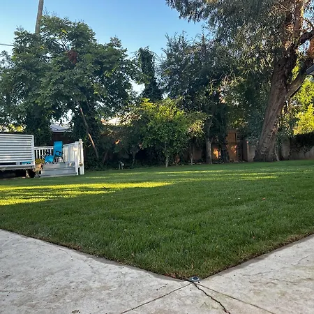Bungalow #1 And Bungalow #2 One Price-West La Location-2
