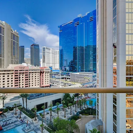Amethyst Studio Suite MGM Signature STRIP VIEW Balcony-2