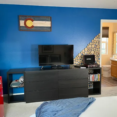 Colorado Room W Private Entrance Deck And Hot Tub-2