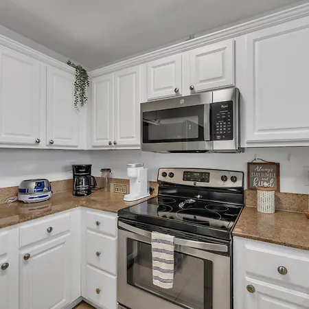 2Br Condo Minutes To Disney Springs-3