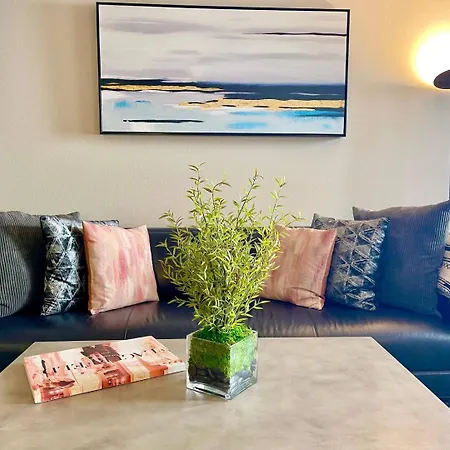 1 Bedroom Xl Condo With King Bed, Garden View, Parking Included-2