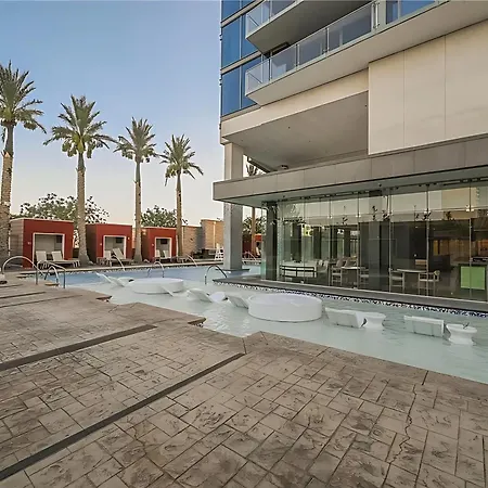 Palms Place Hotel Stripview With Open Balcony -33-3