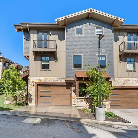 Luxury 3 Bedroom In Canyons Village, Gourmet Kitchen, Private Hot Tub, Heated Pool, Gym, Walk To Lifts-3