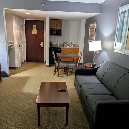 Wingate By Wyndham Chesapeake-3